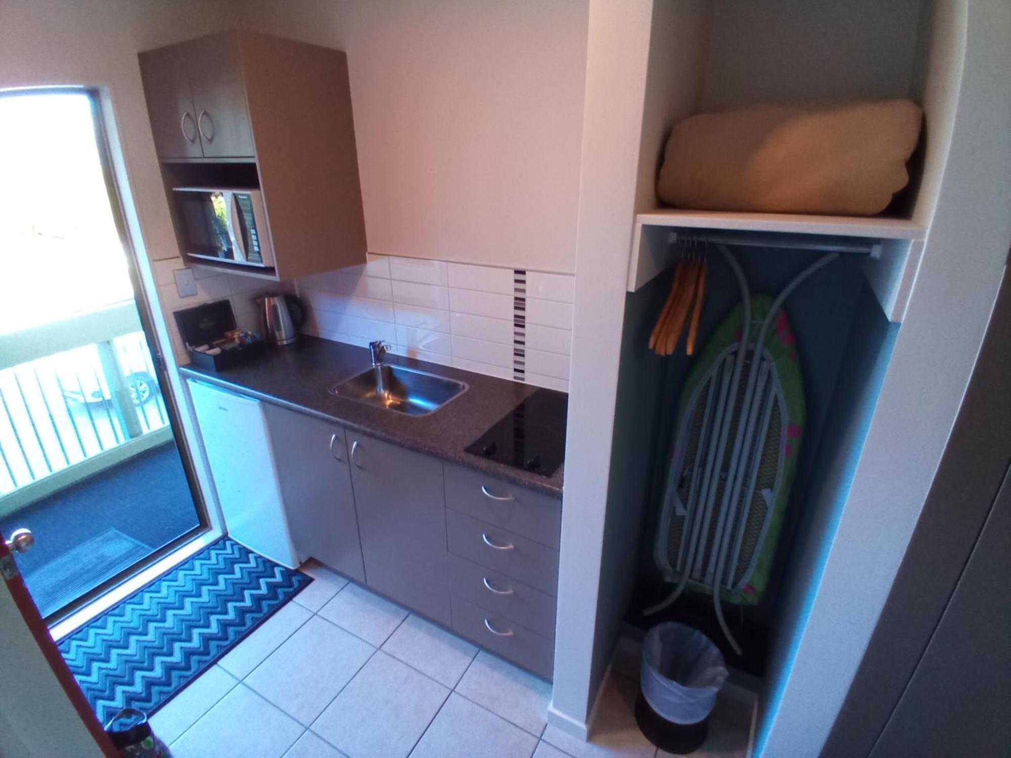 La Rochelle Motel Акароа Экстерьер фото